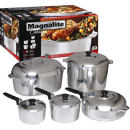 5 Quarts 6" Pot with Lid USA Sauce Pan Vintage Magnesium Alloy TMHTreasures (57) $34. . Magnalite classic 11 pc cast aluminum cookware set